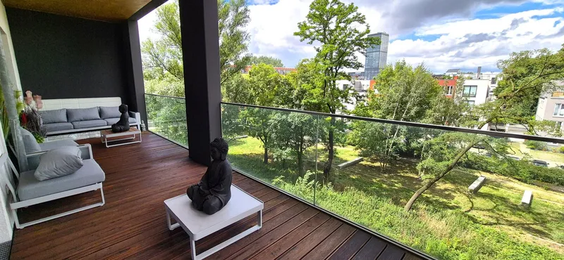 Exklusives Wohnen direkt an der Spree - Möblierte 2-Zimmer-Wohnung (97m2) auf der Halbinsel Stralau — photo 1